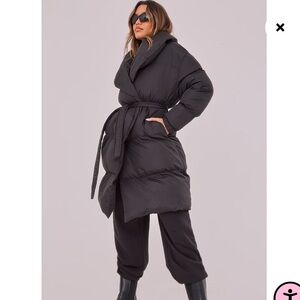Pretty little thing Black puffer coat size medium